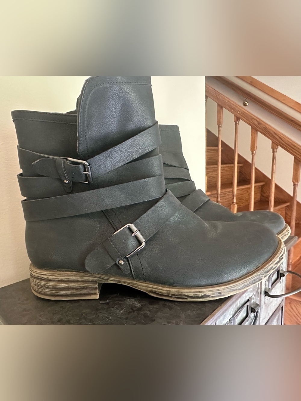 Report short black boots zip side buckle silver hardware 8.5 never worn soft